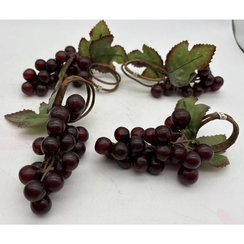 Vintage Set of 4 Faux Grape Cluster Napkin Rings Holders Vineyard Decor